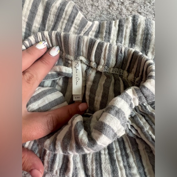 Rylee + Cru Stripped Romper 3-6 Months - Picture 3 of 4